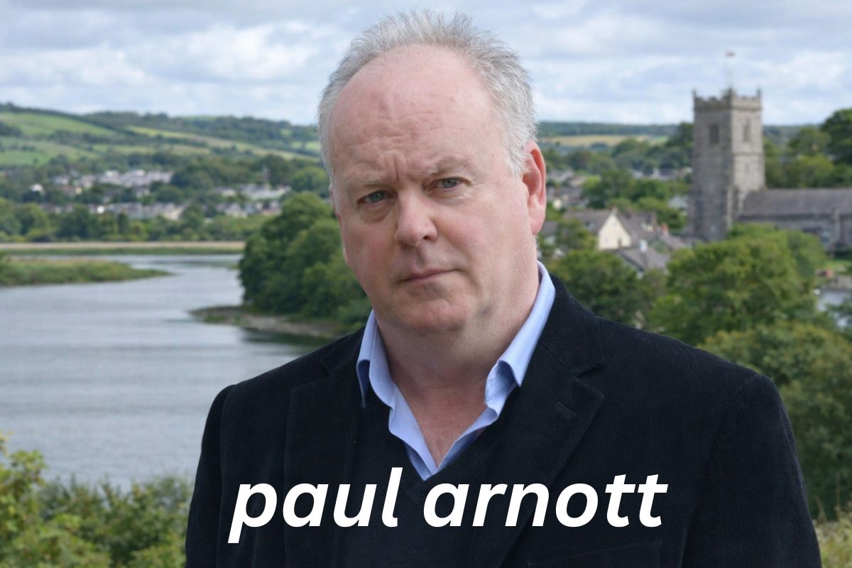 paul arnott